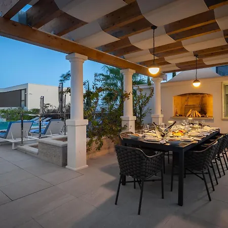 Seaside Luxury Castello Heated Pool, Sauna, Gym & Jacuzzi Rogoznica (Sibenik-Knin)