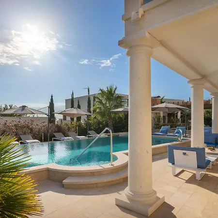 Seaside Luxury Castello Heated Pool, Sauna, Gym & Jacuzzi Villa Rogoznica (Sibenik-Knin)