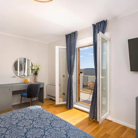 Seaside Luxury Villa Castello Rogoznica Heated Pool, Sauna, Gym & Jacuzzi Villa