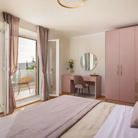 Seaside Luxury Castello Heated Pool, Sauna, Gym & Jacuzzi Rogoznica (Sibenik-Knin)