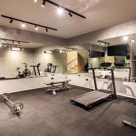 Seaside Luxury Castello Heated Pool, Sauna, Gym & Jacuzzi