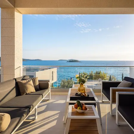 Villa Seaside Luxury Castello Heated Pool, Sauna, Gym & Jacuzzi Rogoznica (Sibenik-Knin)