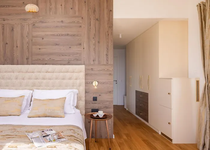 Vila Seaside Luxury Castello Heated Pool, Sauna, Gym & Jacuzzi