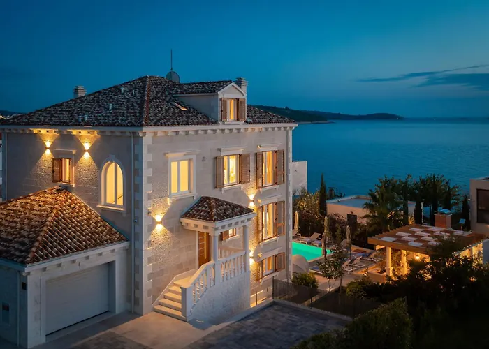 Seaside Luxury Castello Heated Pool, Sauna, Gym & Jacuzzi Vila *