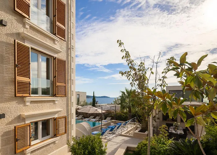 Vila Seaside Luxury Castello Heated Pool, Sauna, Gym & Jacuzzi