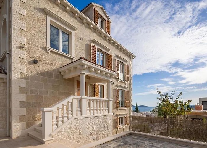 빌라 Seaside Luxury Castello Heated Pool, Sauna, Gym & Jacuzzi *