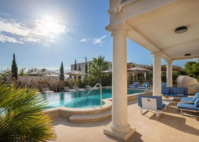 Seaside Luxury Castello Heated Pool, Sauna, Gym & Jacuzzi Vila Rogoznica (Sibenik-Knin)