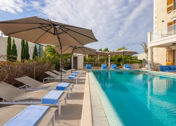 빌라 Seaside Luxury Castello Heated Pool, Sauna, Gym & Jacuzzi *