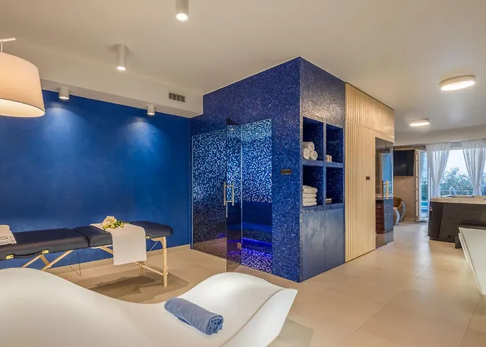 Seaside Luxury Castello Heated Pool, Sauna, Gym & Jacuzzi Rogoznica (Sibenik-Knin)