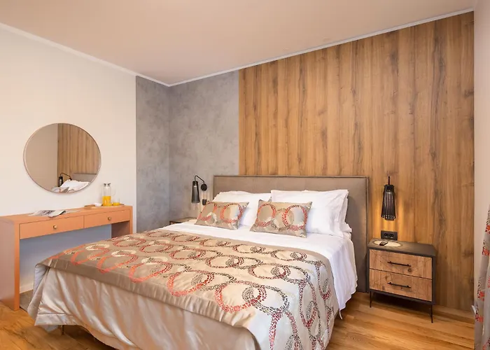 Seaside Luxury Castello Heated Pool, Sauna, Gym & Jacuzzi 빌라 로고즈니차