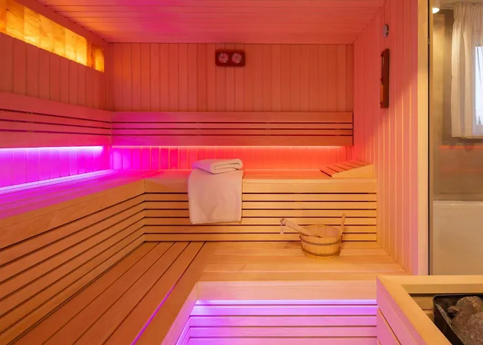 빌라 Seaside Luxury Castello Heated Pool, Sauna, Gym & Jacuzzi 로고즈니차