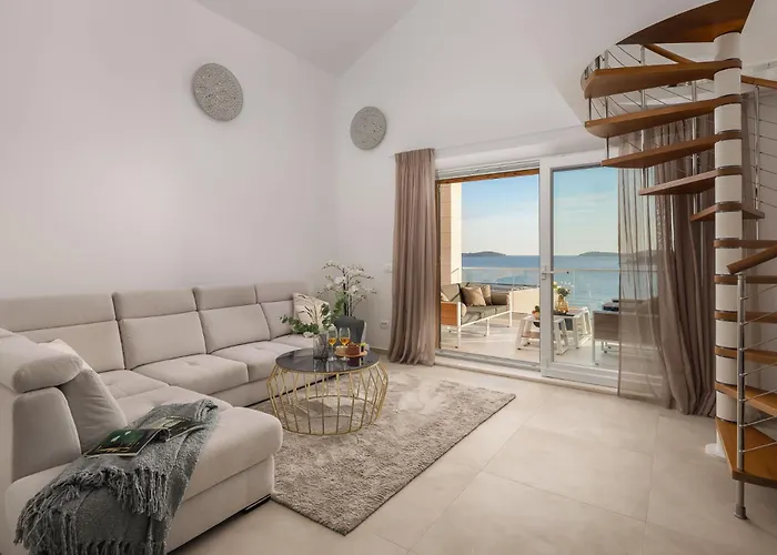 Vila Seaside Luxury Castello Heated Pool, Sauna, Gym & Jacuzzi *